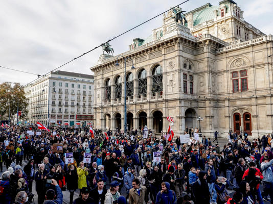 Austria’s Response to Growing Citizens’ Opposition to Vaccine Mandates: Total Lockdown